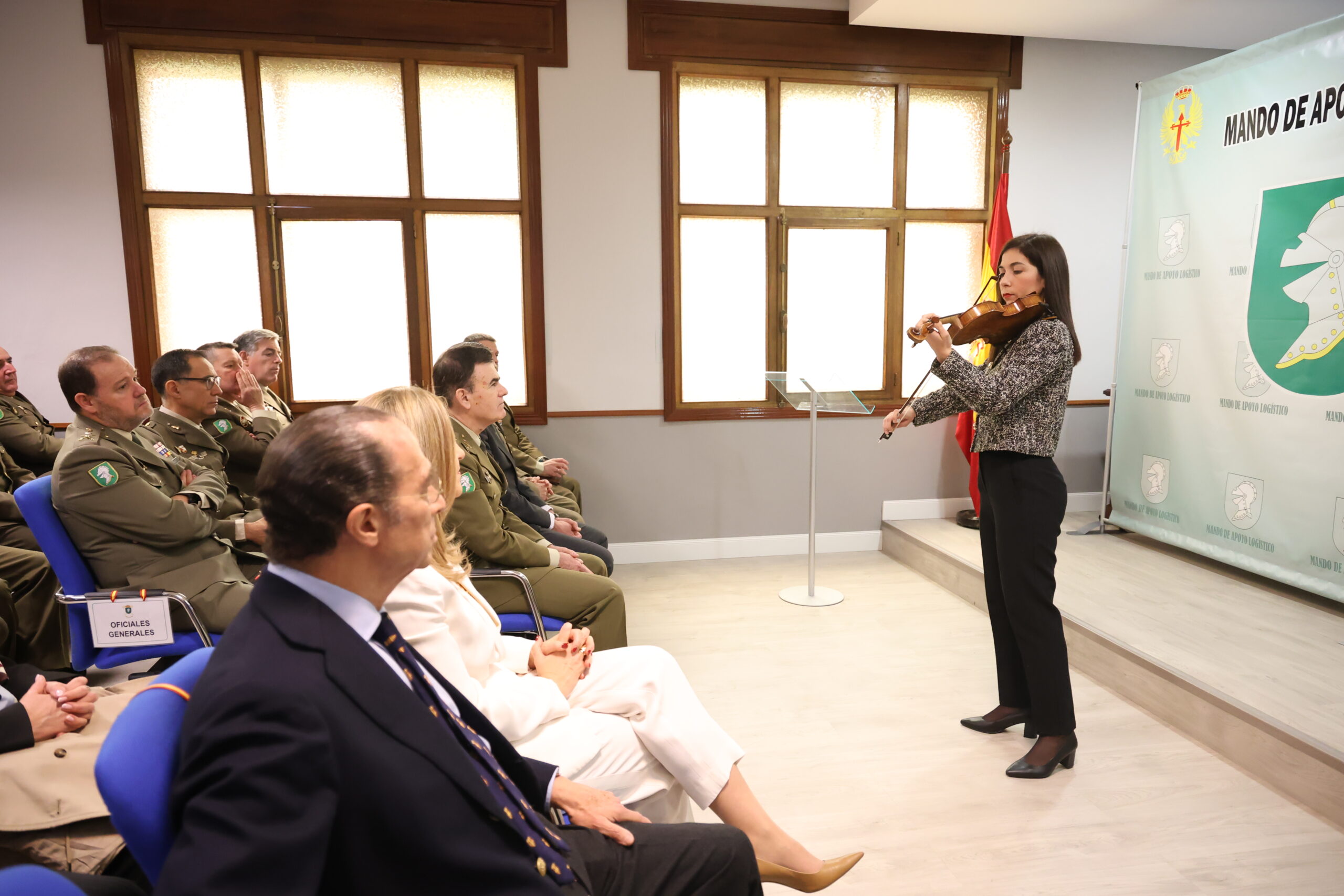 Entrega de Cédulas de Embajador de la Marca... — Instalaciones del Parque y Centro de Abastecimiento de Material de Intendencia (PCAMI) - Madrid